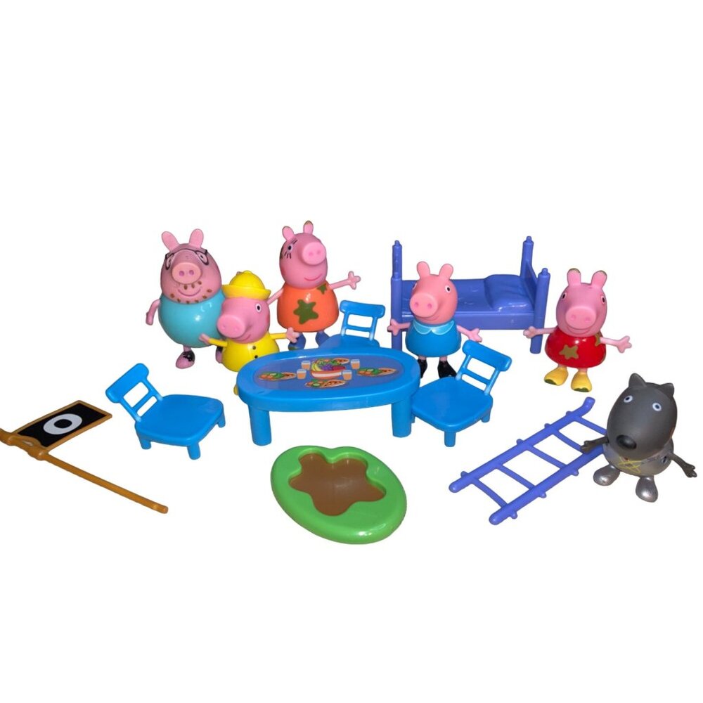 Olivia the Pig 2 in1 Transforming Playset House Pirate Ship W/ Peppa Pig Figures - Picture 8 of 16